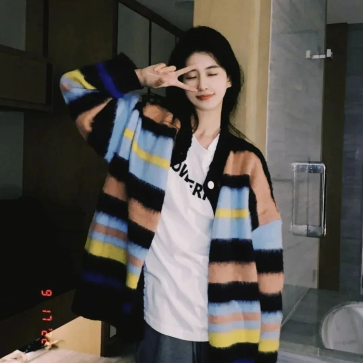 被背叛后，我被千金和萌娃赖上了